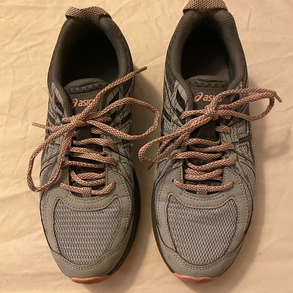ASICS tennis shoes